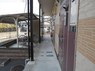 屋根付き駐輪場
