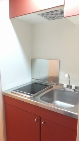 2口の電気コンロ付き