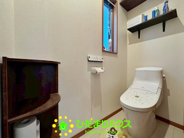 白岡市西８丁目　中古一戸建てのトイレ