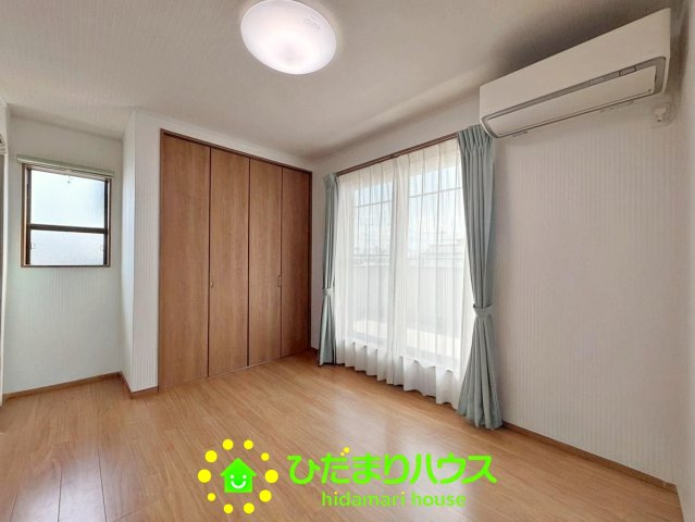 白岡市西８丁目　中古一戸建ての洋室