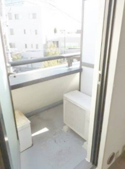 東村山市野口町１丁目の賃貸マンションのバルコニー