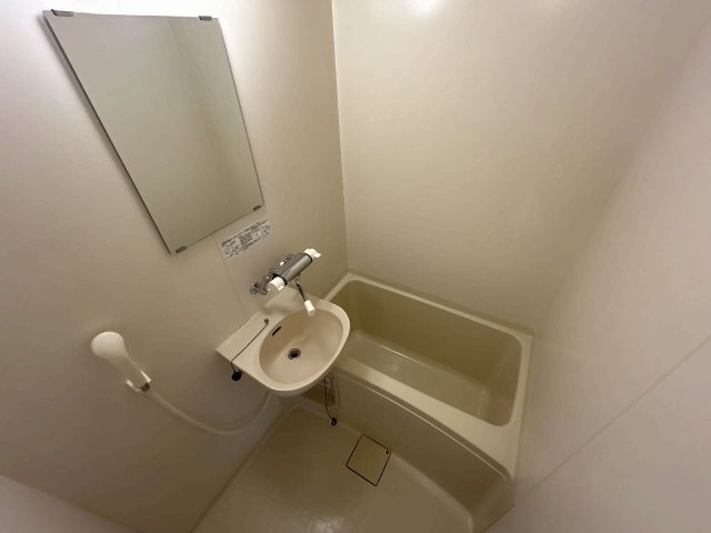 ゆったり過ごせるお風呂です