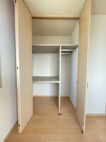 リブエールカーサの収納