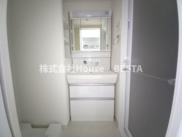 リベルタ元町通の独立洗面台