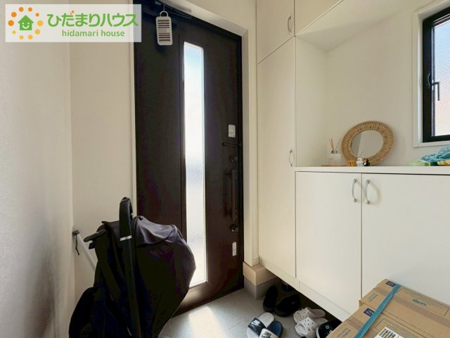 日立市石名坂町1丁目　中古戸建の玄関|丁度良い靴箱のサイズ♪これだけあれば家族全員の靴がしまえてスッキリ(^O^)
