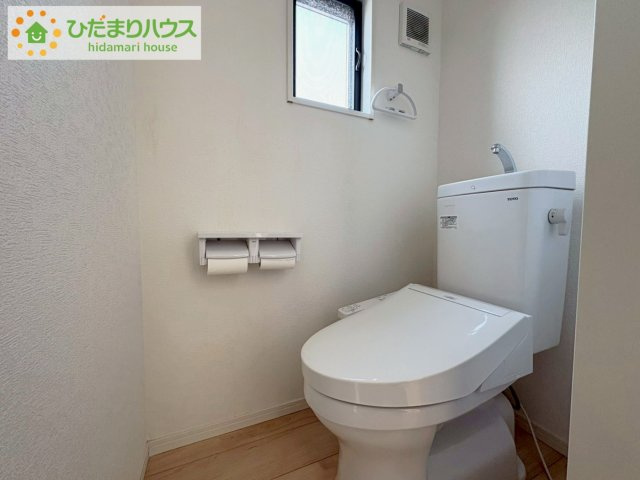 日立市石名坂町1丁目　中古戸建のトイレ|トイレは1F、2F共に完備！取り合いになることがありませんね(^^)/