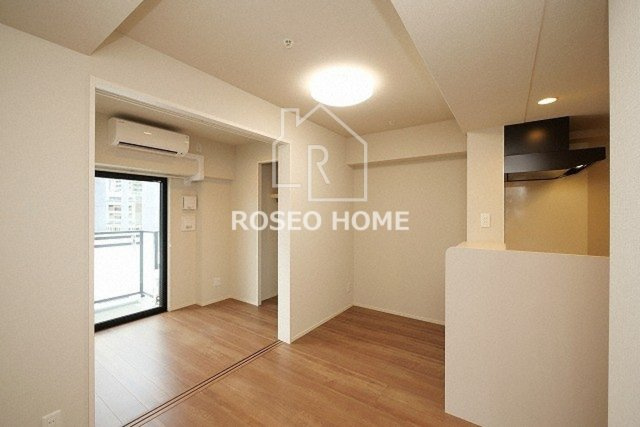 ローズコーポ堺筋本町の居間・リビング