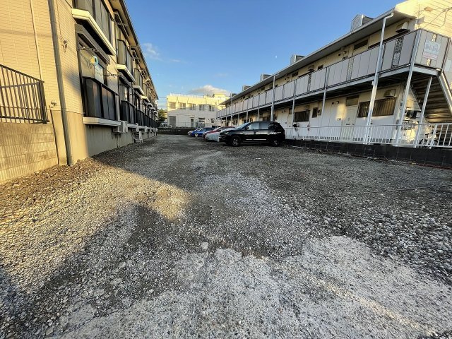 サンパークアドⅡの駐車場