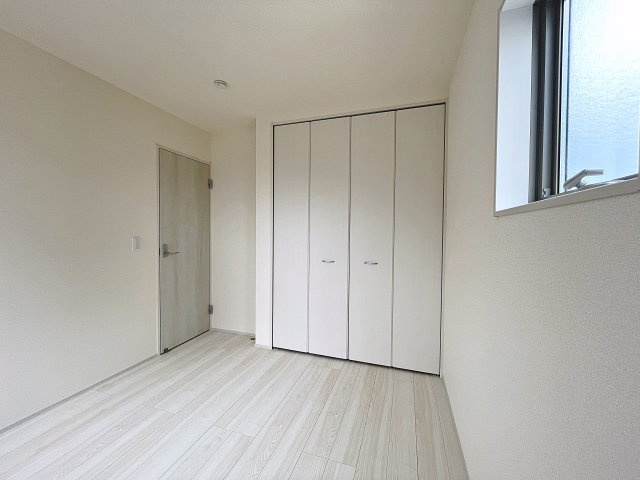 新築戸建・新築建売　福島市泉長滝　御山小・清水中の洋室|全居室収納完備！収納が多いとお部屋もスッキリします！
