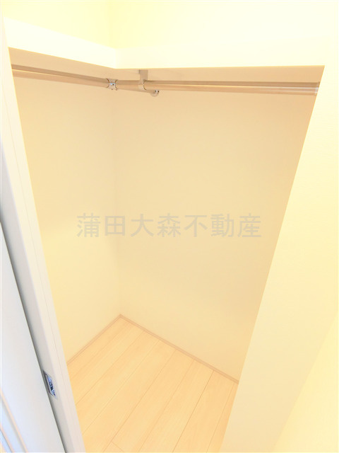 クレストコート池上の洋室|洋室6帖　のウォークインクローゼット