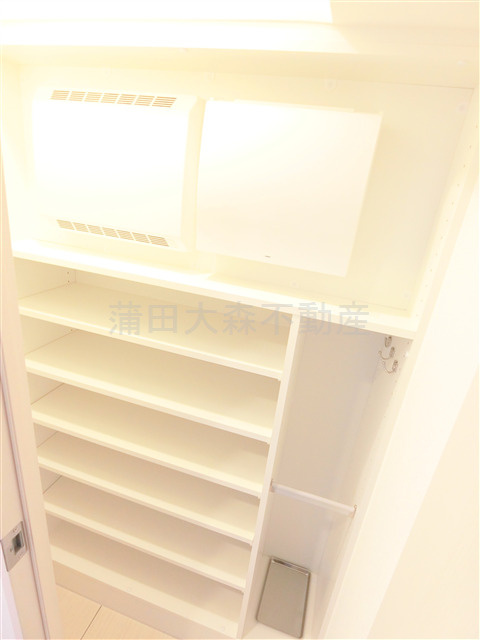 クレストコート池上の収納|玄関収納