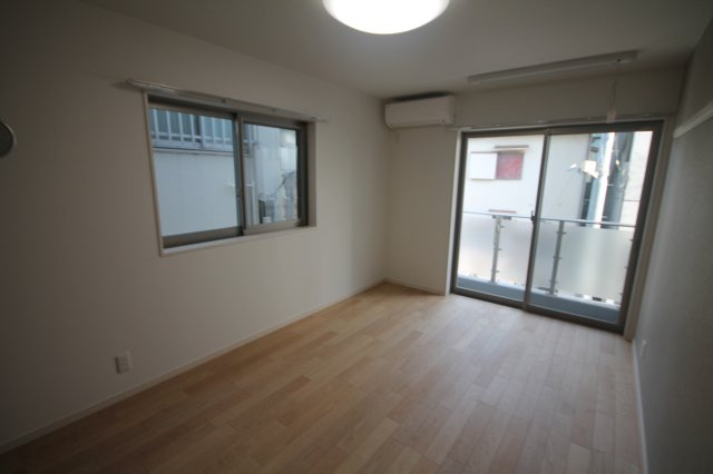 【居間・リビング】