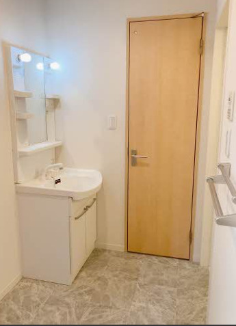 アゼリア宮上Cの洗面所