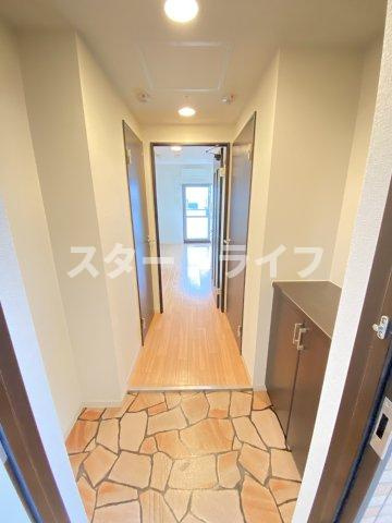 大阪市淀川区宮原２丁目の賃貸マンションの玄関