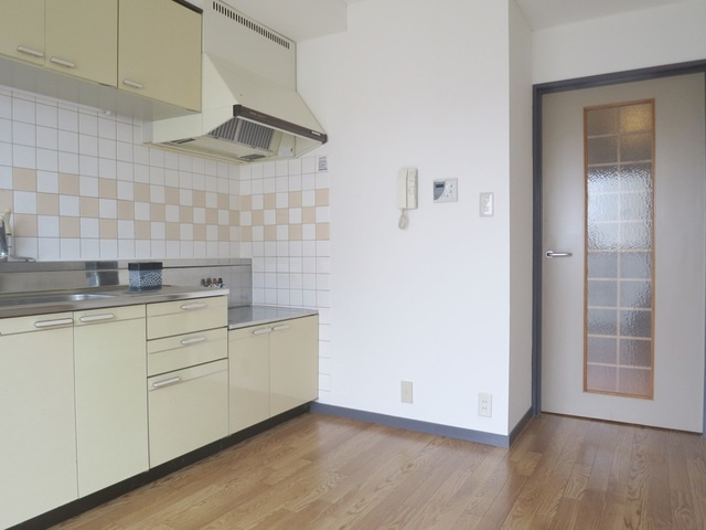 パレドール森田の居間・リビング|使いやすい５．５帖のダイニングです♪