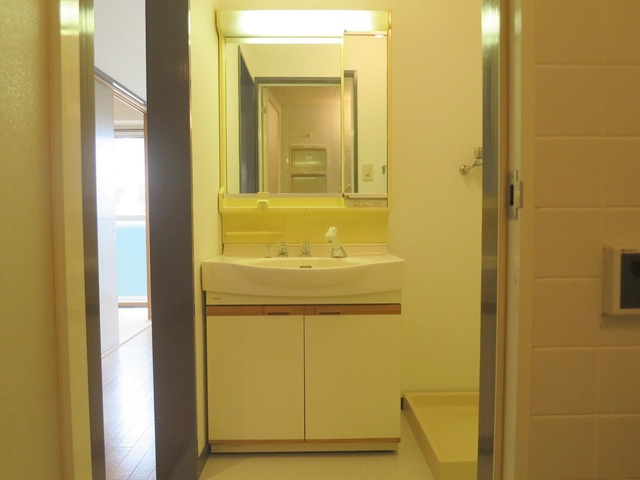 パレドール森田の洗面所|嬉しい独立洗面台です♪