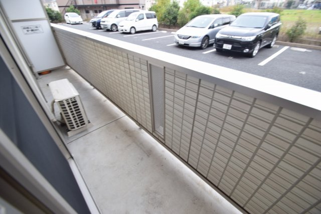 フォレストパークのバルコニー|西向きのバルコニーです