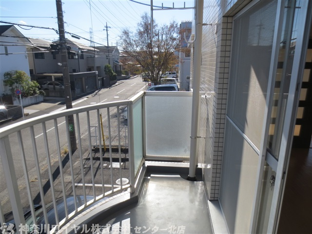 【バルコニー】