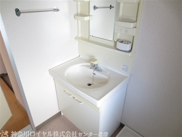 【独立洗面台】