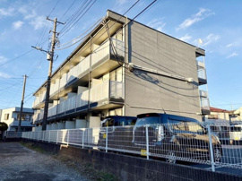 落ち着いた雰囲気の外観です