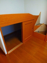 落ち着いて過ごせるお部屋なので、寝室にいかがでしょうか