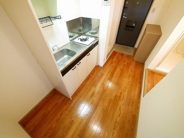 セジュール筒井のその他|キッチンから玄関にかけてのスペースです