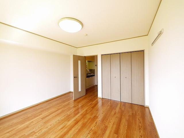 セジュール筒井の洋室|収納もたっぷりの1Kです