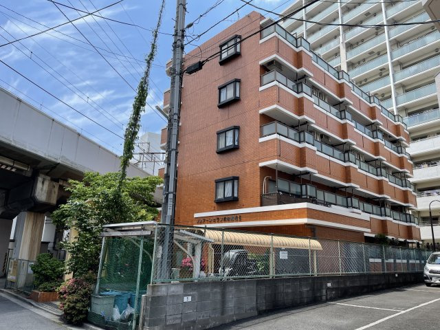 ソシアーレ・ミラン武蔵浦和パートⅡの外観