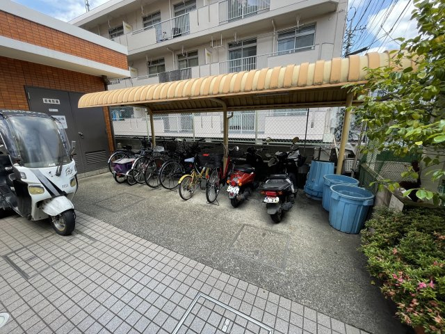 ソシアーレ・ミラン武蔵浦和パートⅡの駐輪場