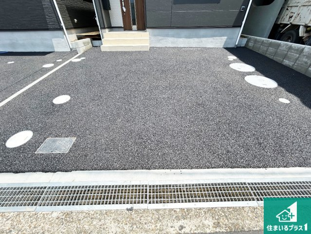 ●5(土)6(日)現地説明会！　大和高田市築山　第5期　新築一戸建ての駐車場|駐車スペース！散水栓があるので、こまめに愛車を洗えます！