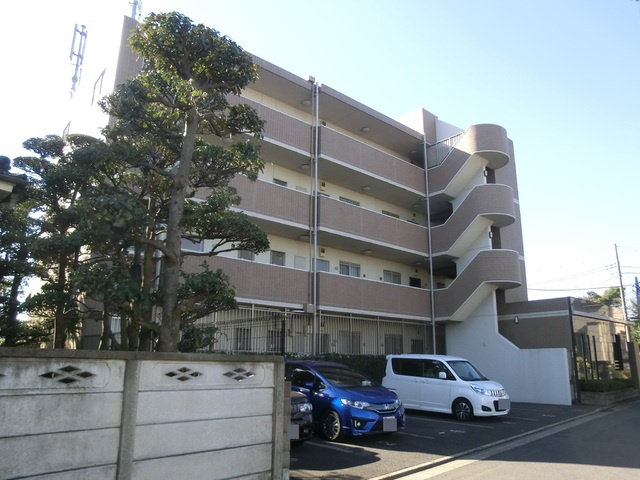 プレリヴィエールの外観|玄関側からの外観です。