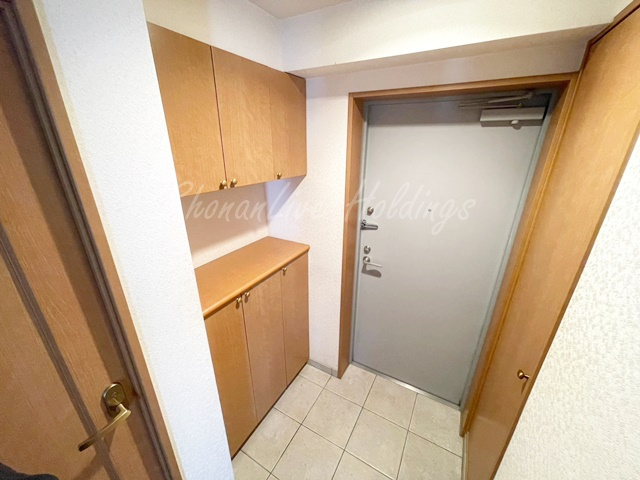 横浜市旭区本村町の賃貸マンションの玄関|シューズボックスございます♪※同物件別部屋