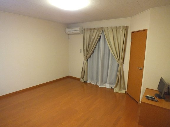 使い勝手のいい寝室です