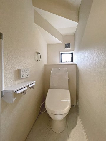 新築戸建・新築建売　福島市泉長滝　御山小・清水中のトイレ|各階にございますので、朝の混雑時や夜中の利用も安心です！