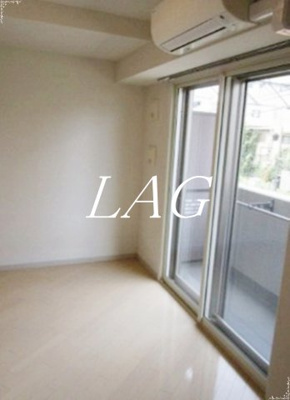 【居間・リビング】 | ラクエール旗の台 | 洋室のお部屋です。