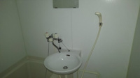 明るい色調の室内です