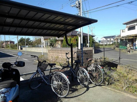 駐輪場完備