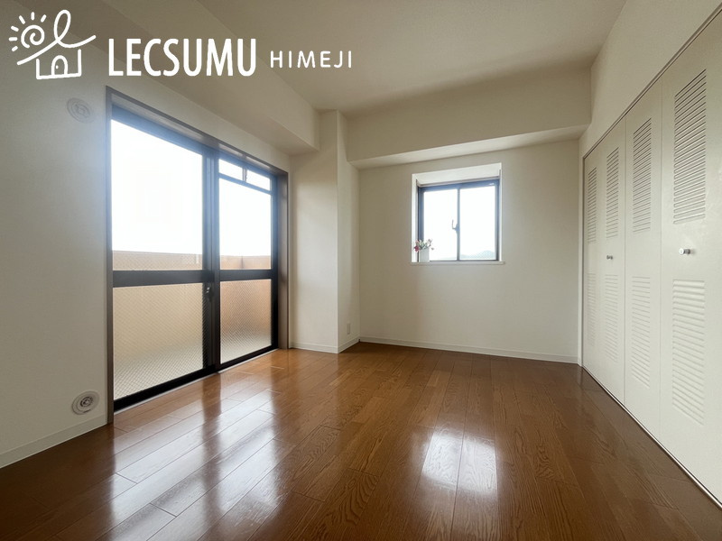ライオンズマンション姫路市役所前の洋室