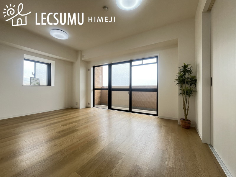 ライオンズマンション姫路市役所前の居間・リビング