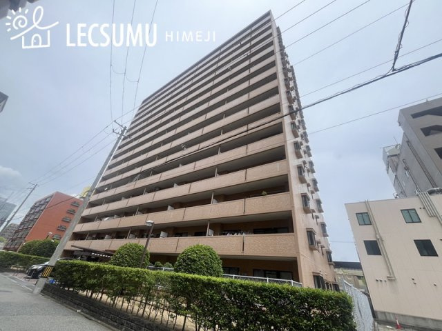 ライオンズマンション姫路市役所前の外観