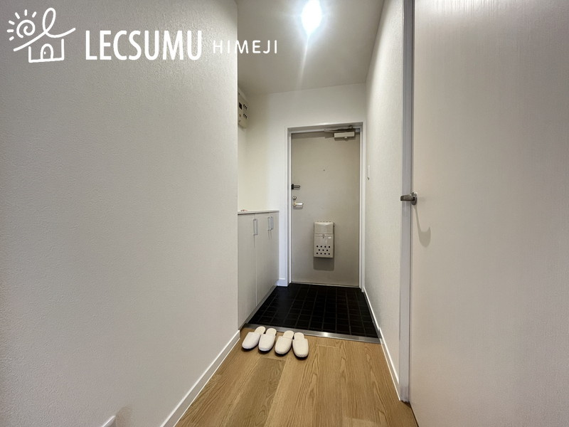 ライオンズマンション姫路市役所前の玄関