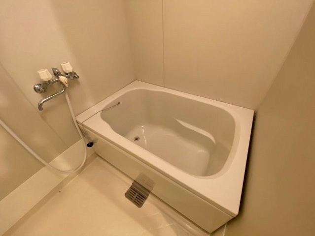 メゾン稲津の浴室