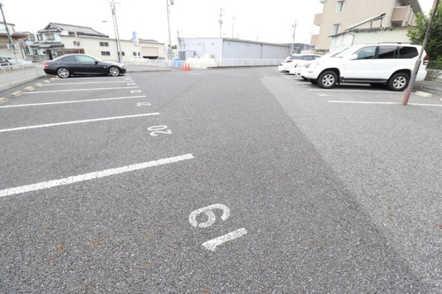 ＦＯＲＥＳＴ ＷＩＮＤの駐車場|駐車場