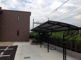 屋根付き駐輪場