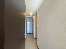 シンプルで使いやすい玄関です