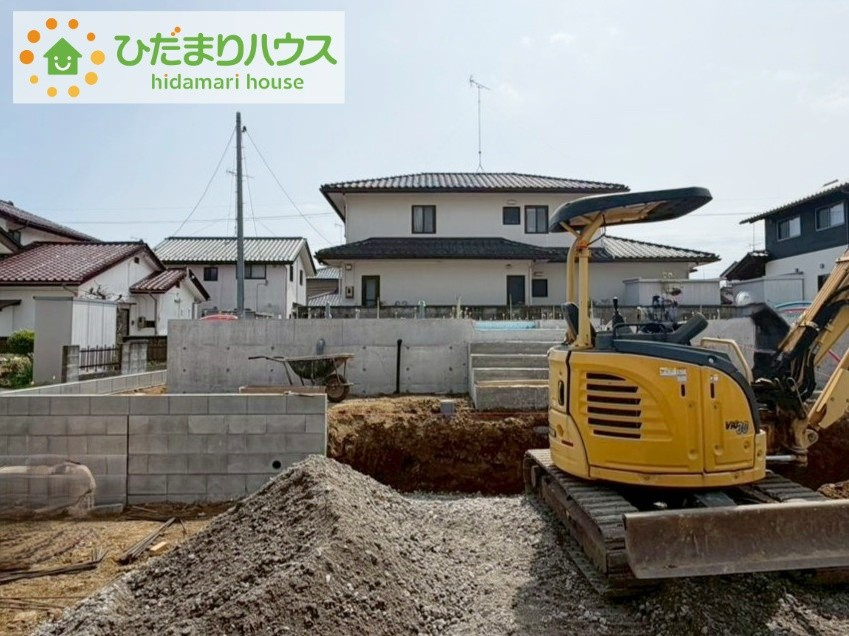 いわき市郷ケ丘第８　新築戸建　2号棟の外観|周辺は緑も多く、スーパーやドラックストアも近い為、住環境良好です♪