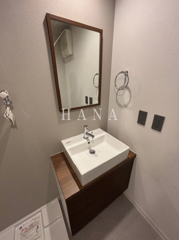 プラスドア北千住の洗面所
