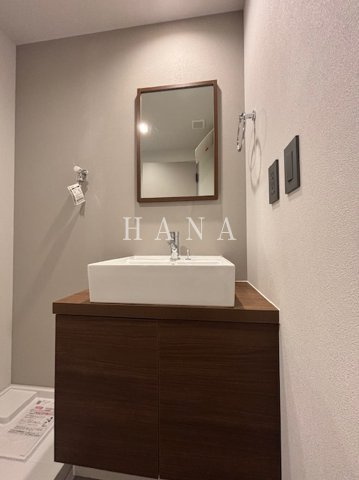 プラスドア北千住の洗面所