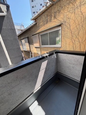 プラスドア北千住のバルコニー