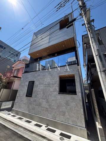 プラスドア北千住の外観